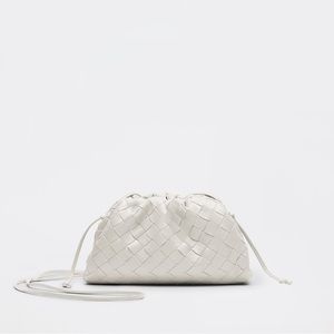BOTTEGA VENETA MINI POUCH IN CHALK
